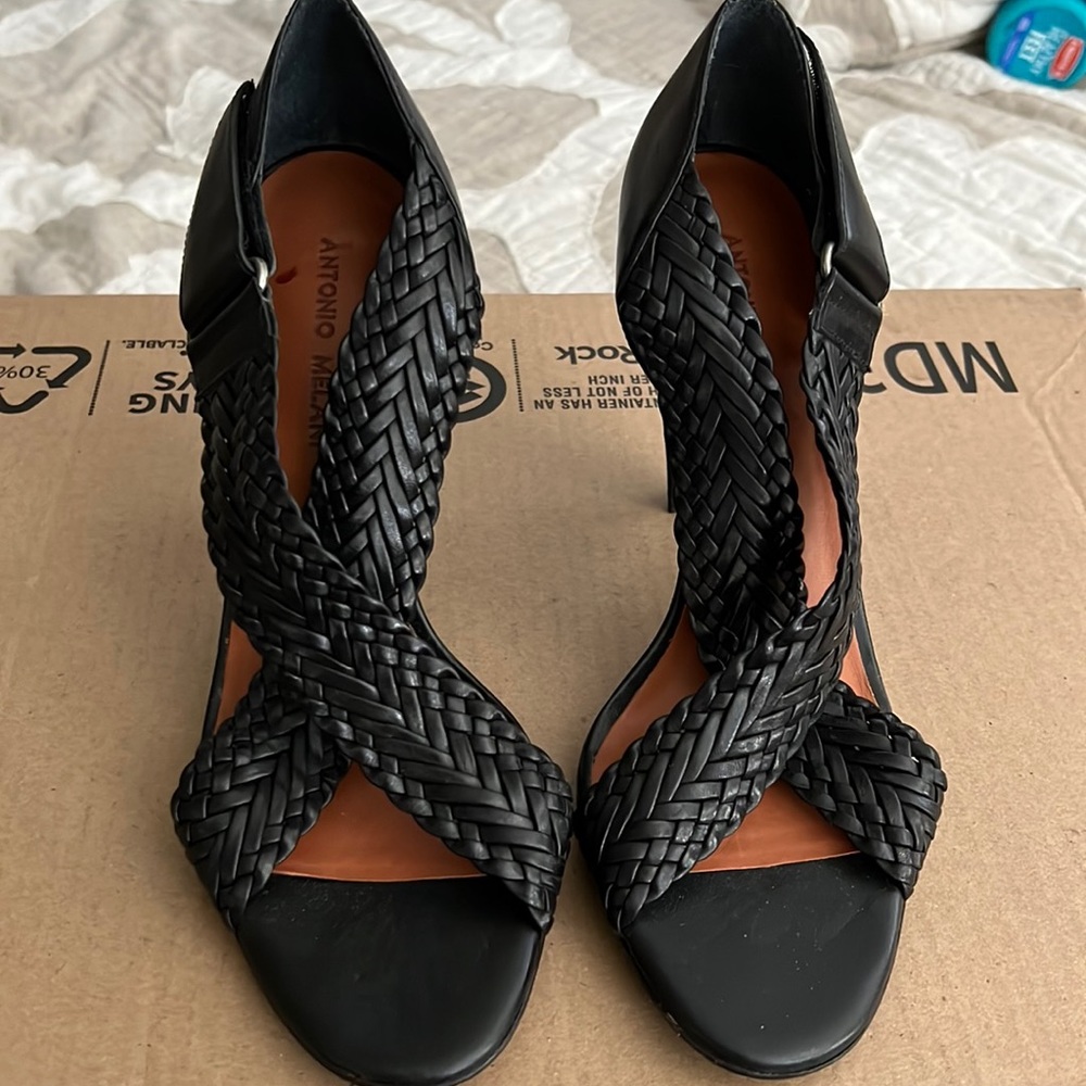 Antonio Melani size 10